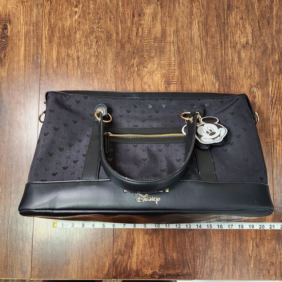 Disney Mickey Weekender Bag NWT - Picture 6 of 16